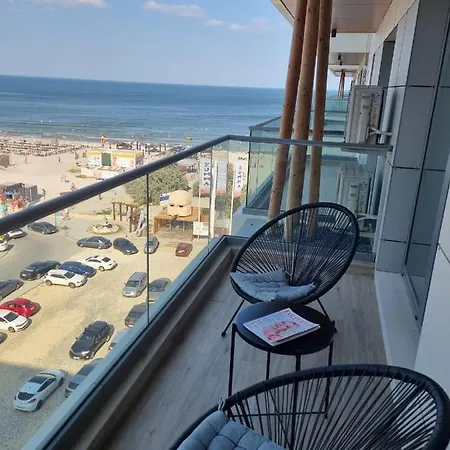 64 By Zora Rezidetial Lägenhet Năvodari