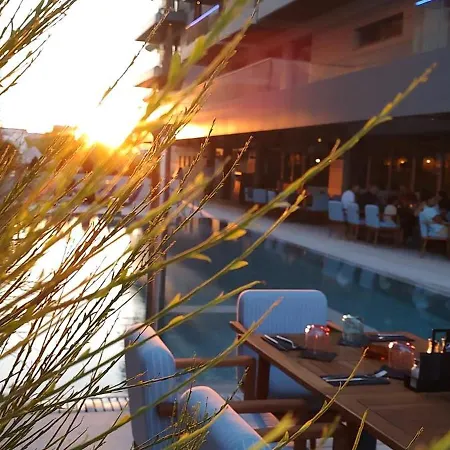 64 By Zora Rezidetial Lägenhet *